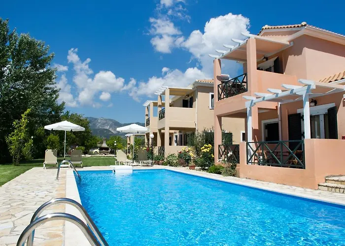Heliotropia Houses